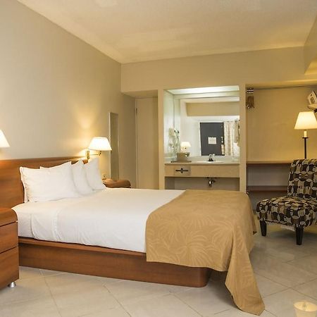Quality Inn El Tuque بونسي المظهر الخارجي الصورة