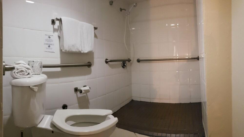 Quality Inn El Tuque بونسي المظهر الخارجي الصورة
